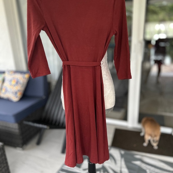 Forever 21 Burgundy V-Neck Top - Picture 4 of 4